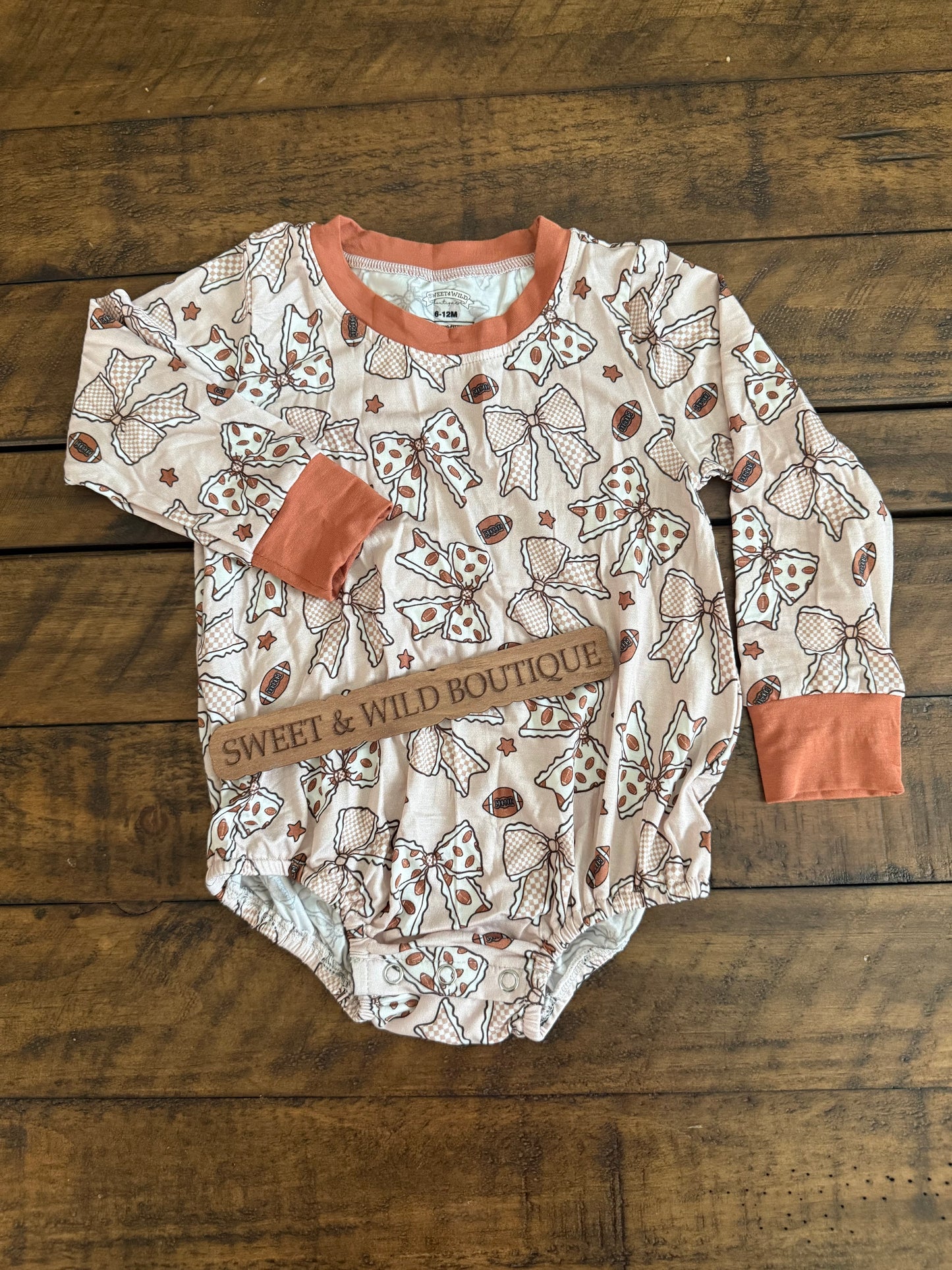 BOW DOWN TO KICKOFF BUBBLE