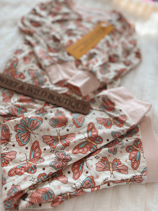 FLUTTER TWO-PIECE SET