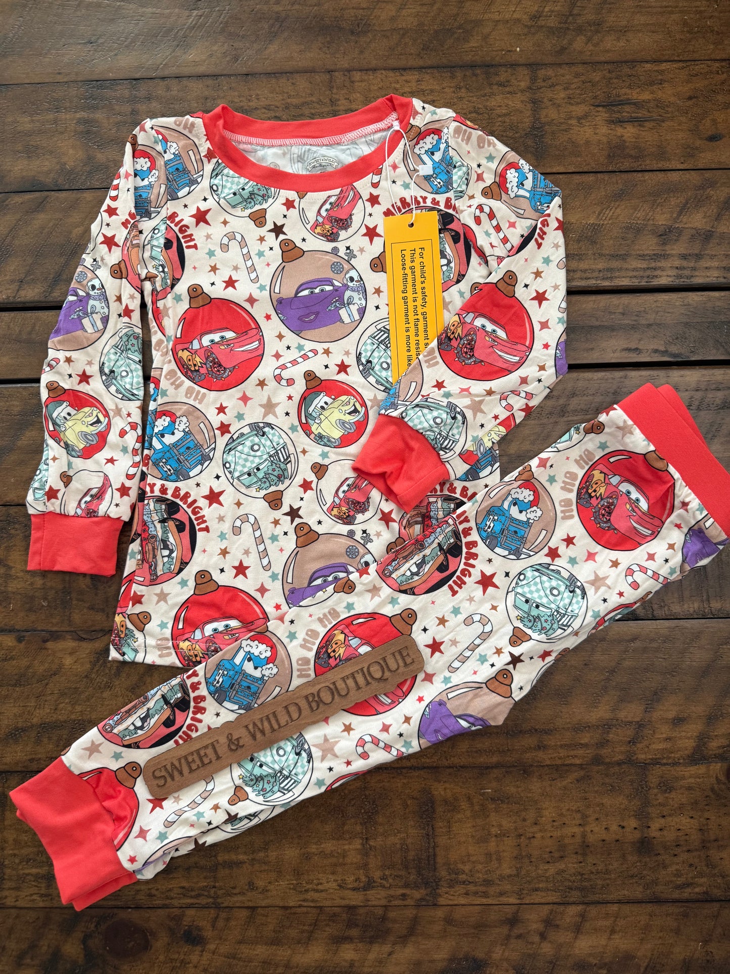 HOLIDAY PITSTOP TWO-PIECE SET