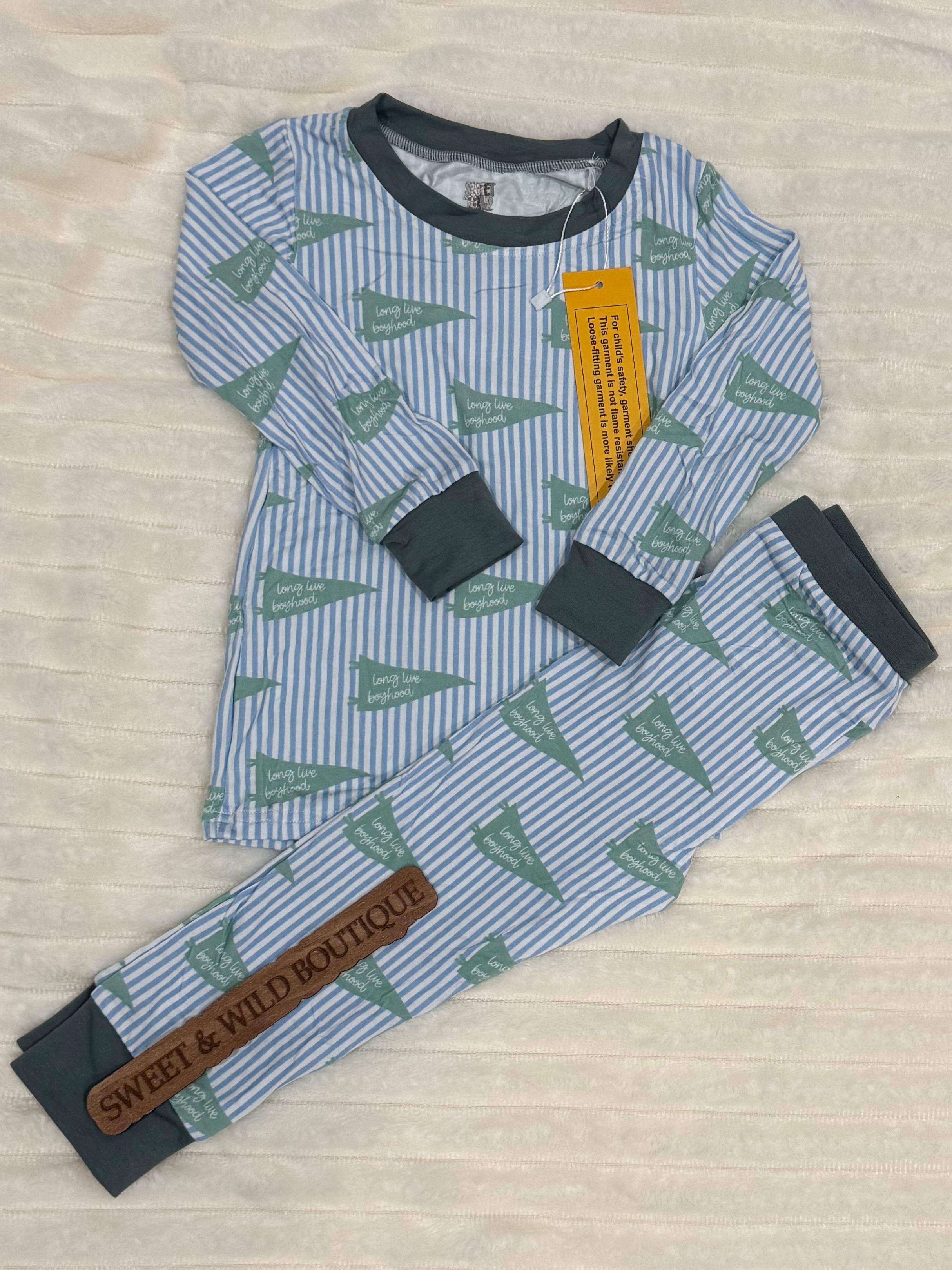 BOYHOOD DREAMS TWO-PIECE SET