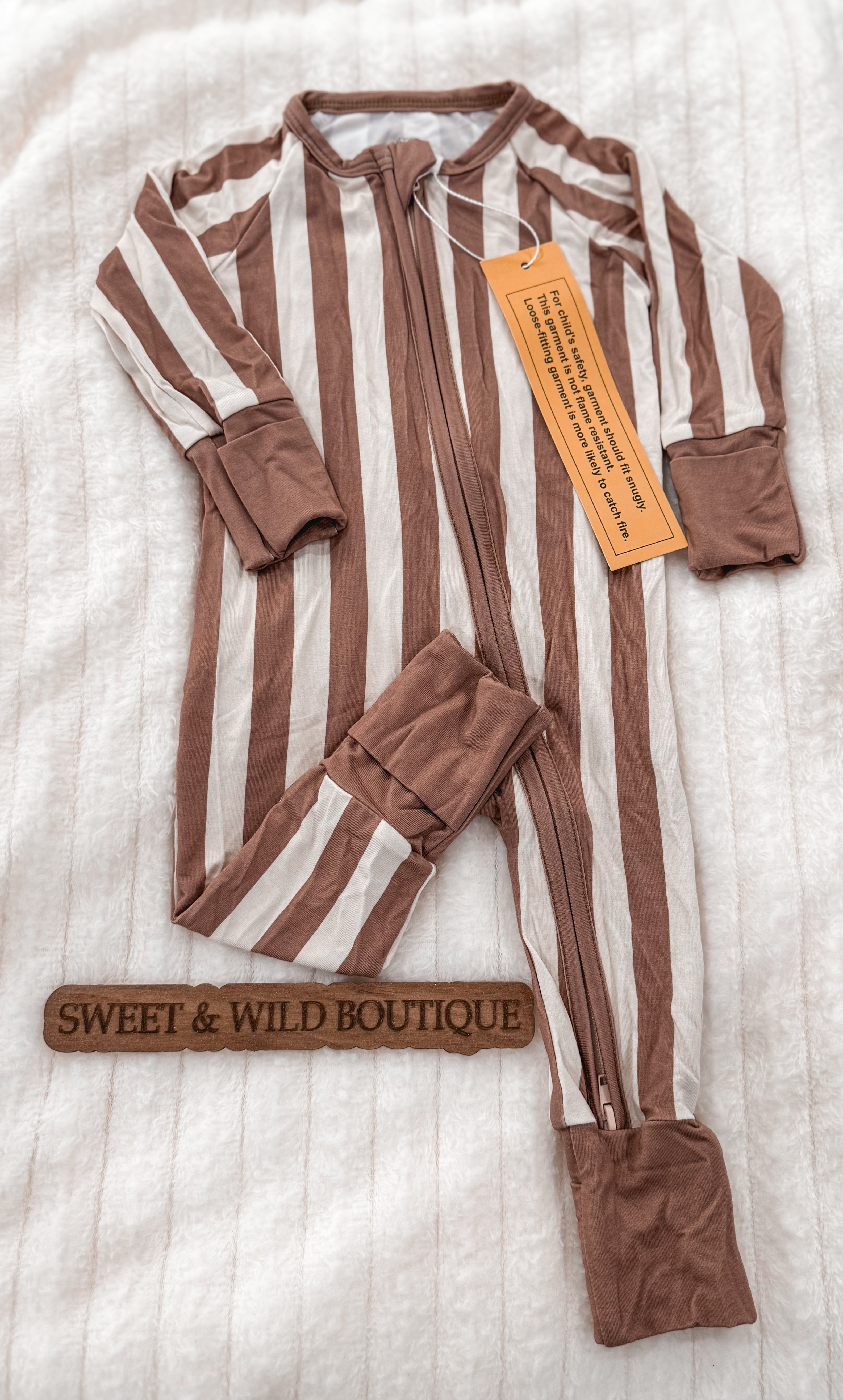 STRIPED ZIPPY