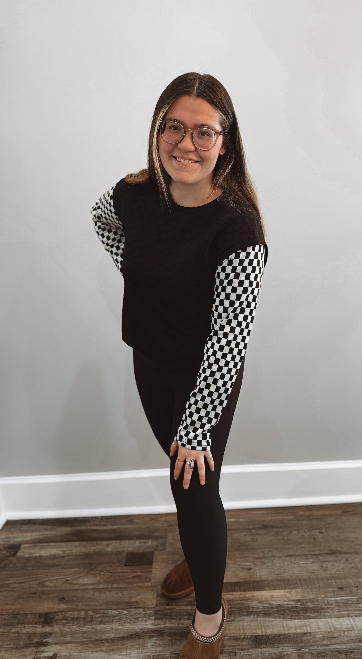 CHECKERED SLEEVE TOP