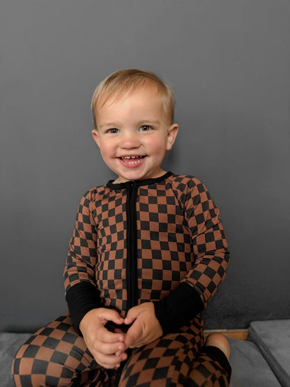 CHECKERED COCOA ZIPPY