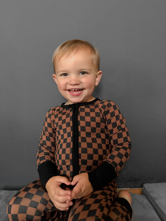 CHECKERED COCOA ZIPPY